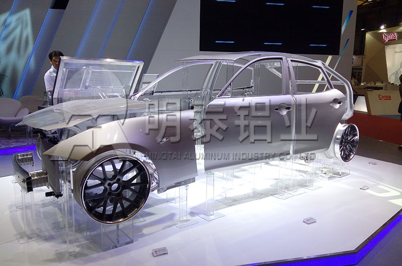 汽車(chē)蒙皮用1.2厚5052鋁板廠(chǎng)家報(bào)價(jià)