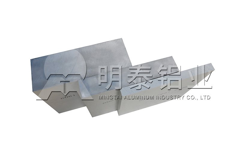 6個(gè)厚鋁板多少錢1噸？有哪些規(guī)格型號(hào)可選